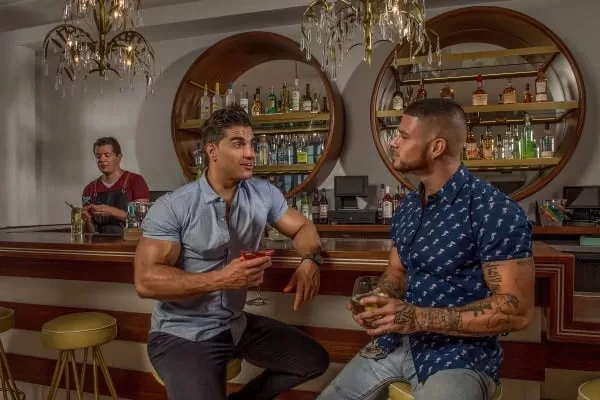 Club 33. Madrid - lesbian bar / LGBT bar in Madrid - TravelGay - Travel Gay