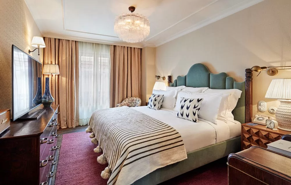 Luxury gay travel