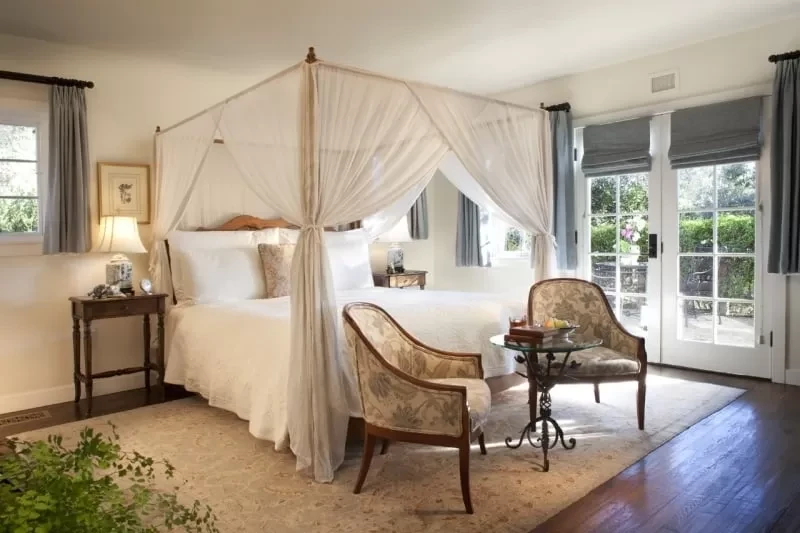 Luxury gay travel