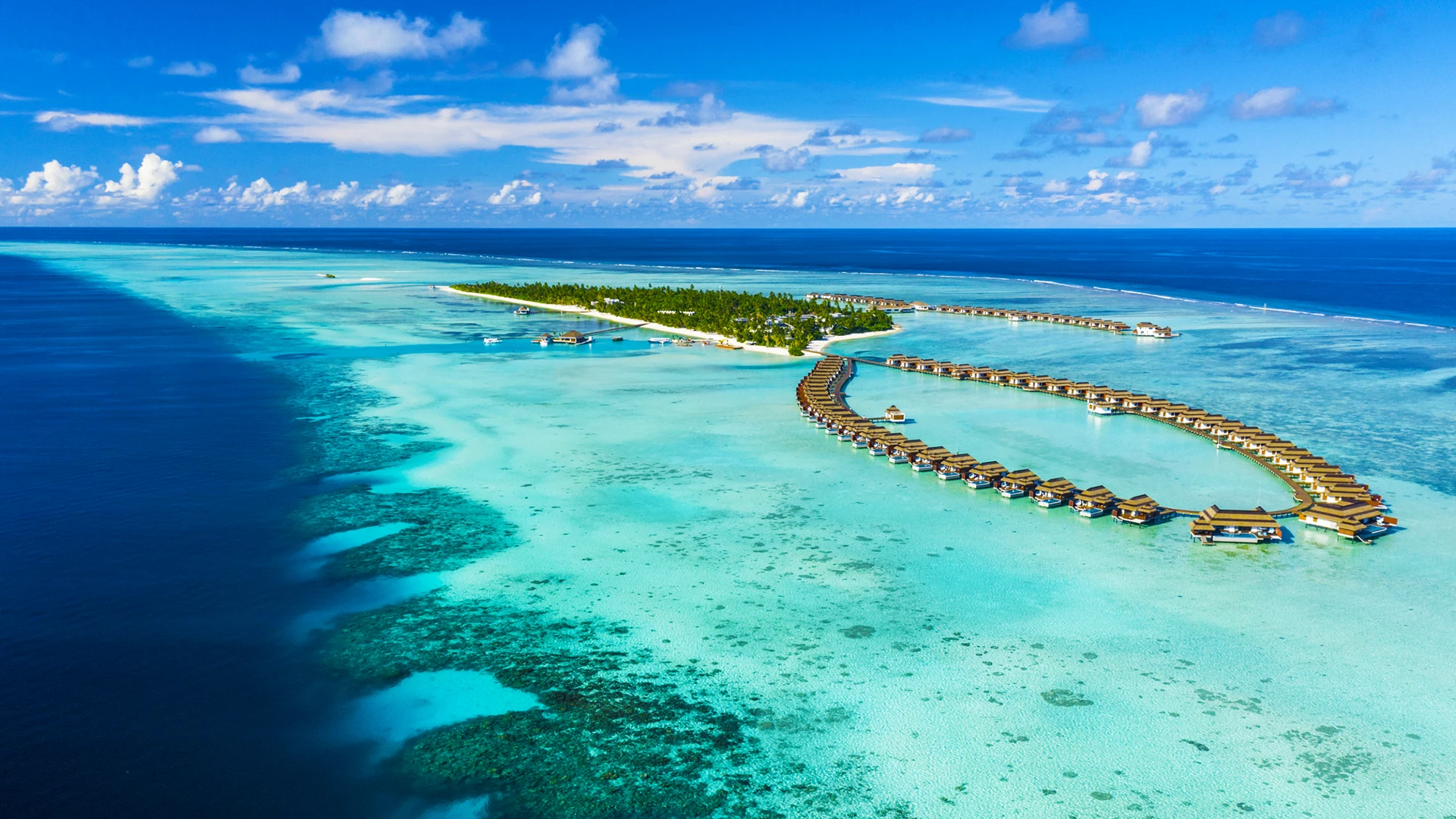 6 Reasons Why Maldives Vacations Should Be On Your Bucket List