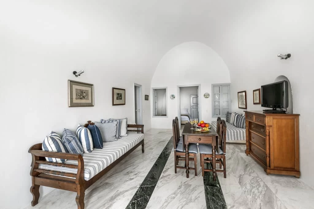 Aigialos Hotel