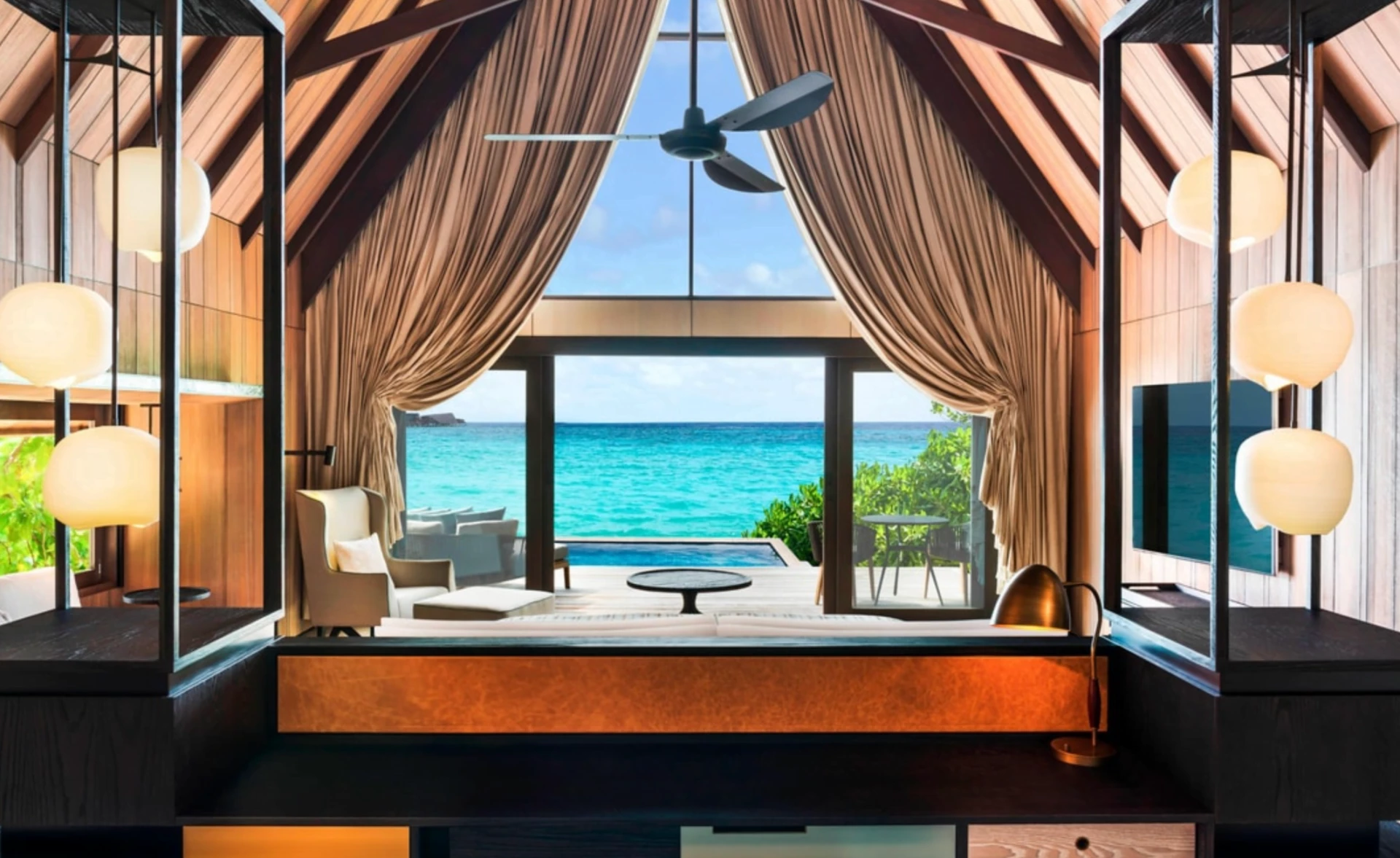 Luxury gay travel
