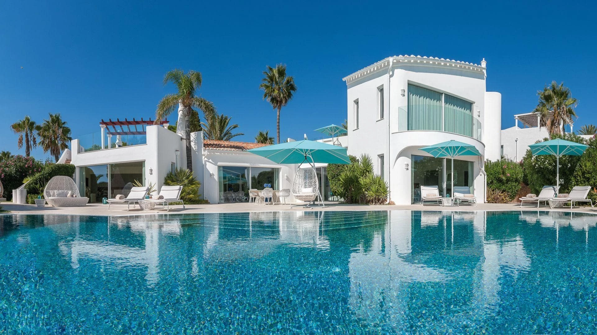 Luxury gay travel