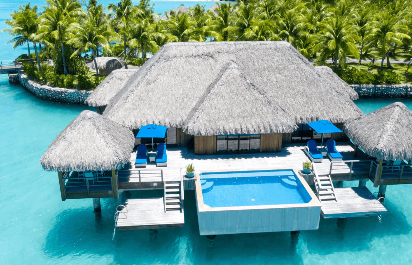 Luxury gay travel